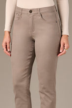 Load image into Gallery viewer, Logan High Rise AB Solution HR Skinny W/Slit
