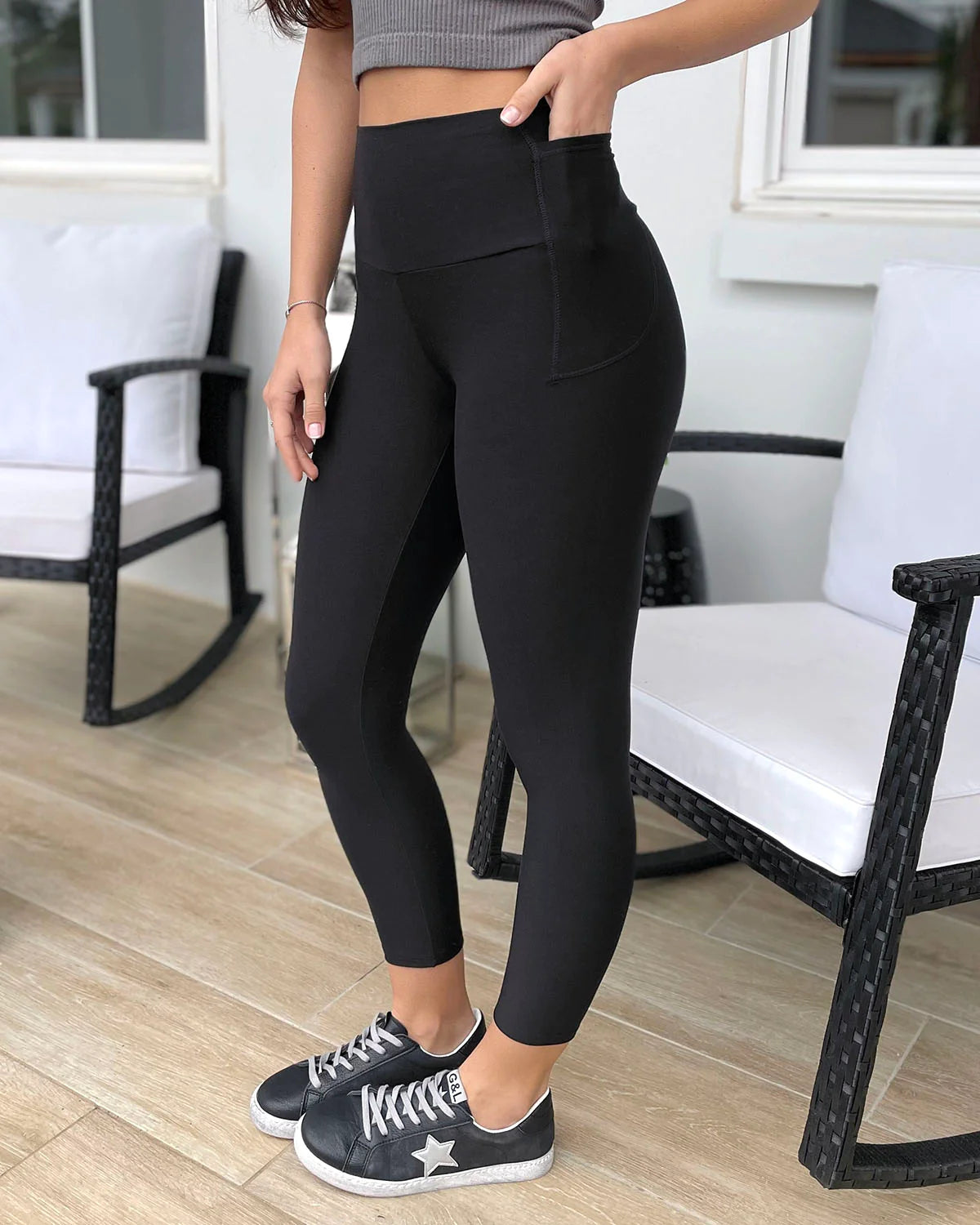 Cropped Midweight Daily Pocket Leggings-Black