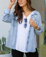 Load image into Gallery viewer, stretch chambray button up
