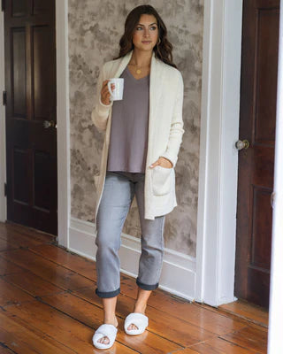 VIP favourite perfect v-neck tee SALE