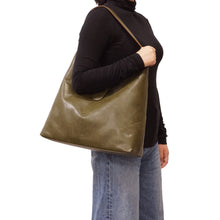 Load image into Gallery viewer, Charlene 2 in 1 Reversible Hobo
