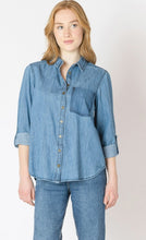 Load image into Gallery viewer, Debbie Washed Pocket Denim Shirt 2623508

