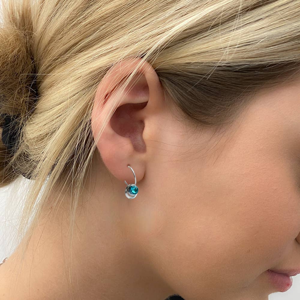0024 - Mini earrings come with 9 interchangeable colours. 
