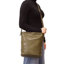 Load image into Gallery viewer, Martha Hobo
