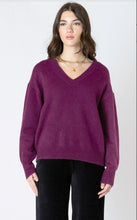 Load image into Gallery viewer, Sharon Sweater in Plum 2627246

