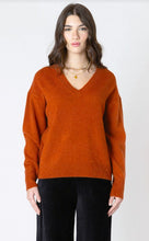 Load image into Gallery viewer, Terri Sweater 2627246

