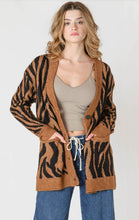 Load image into Gallery viewer, Tiger Cardigan-2627265

