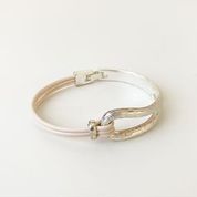Load image into Gallery viewer, Leather &amp; Metal Bracelet

