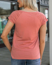 Load image into Gallery viewer, the lainey tee
