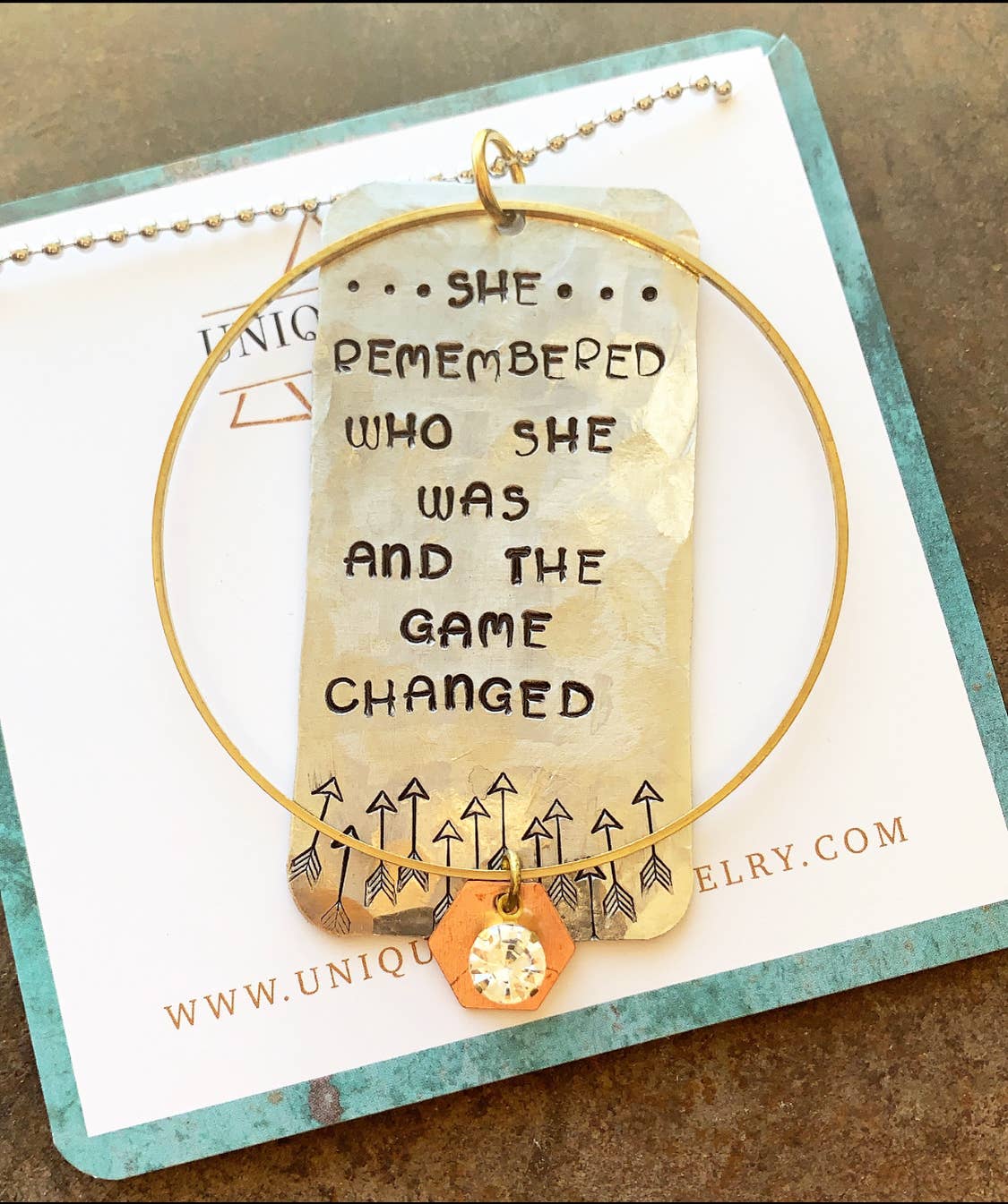 Unique Twist Jewelry - The Gamechanger Necklace