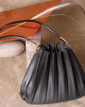 Load image into Gallery viewer, Carrie Shoulder Bag

