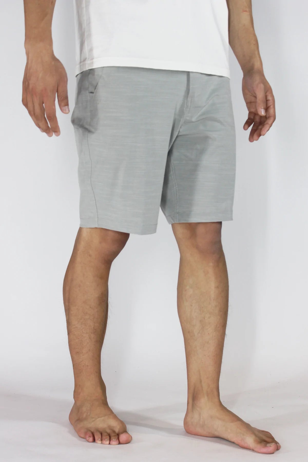 Leisure Loose Hybrid Short 9"